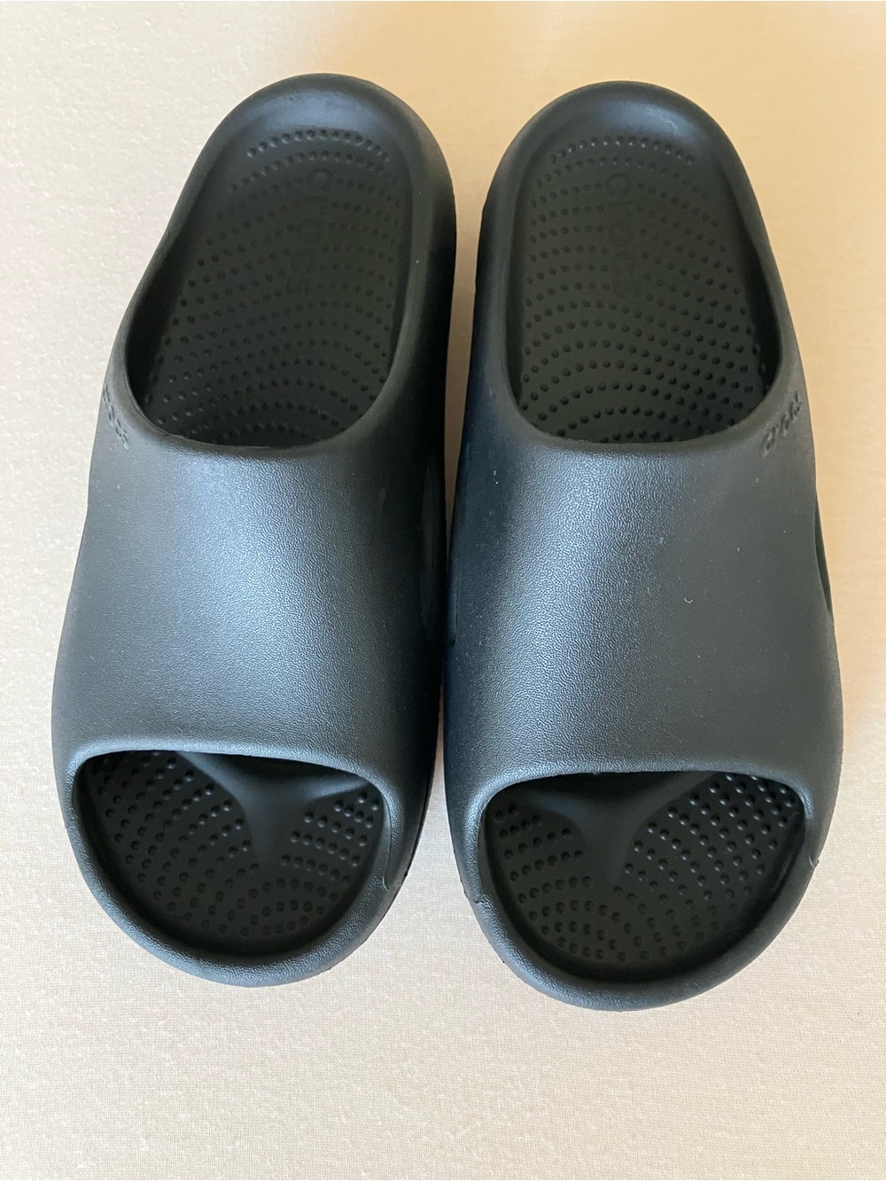 Crocs Mellow Recovery Slide Sandals Black Unisex M8 / W10⁠